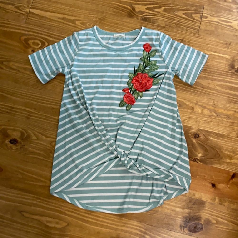 Boutique Top, floral with stripes M/L